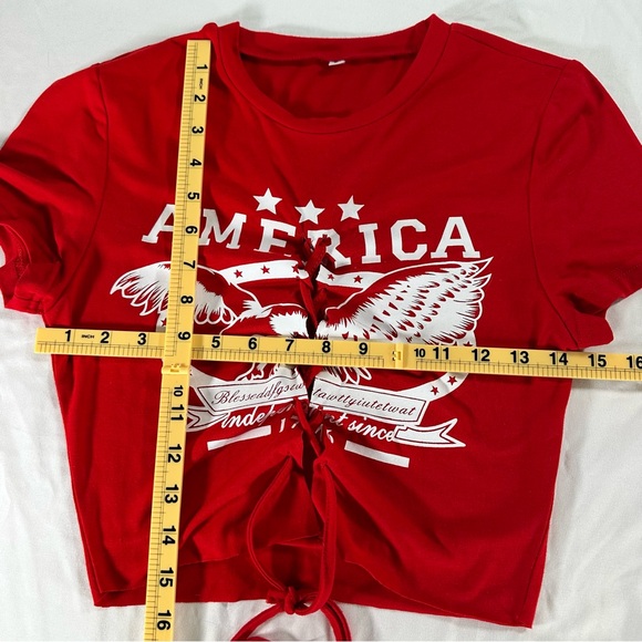 Red Graphic Tie-Front Women's Top - Picture 4 of 6